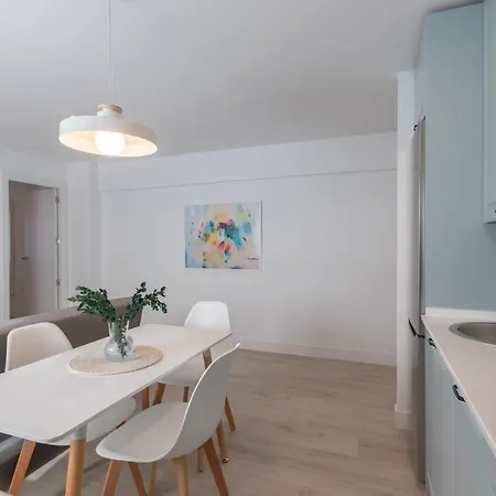 Precioso Y Recien Reformado Junto Al Metro Apartment