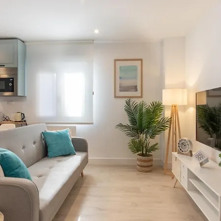 Precioso Y Recien Reformado Junto Al Metro Apartment *